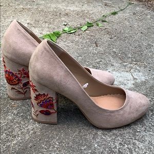 Taupe Embroidered Heel